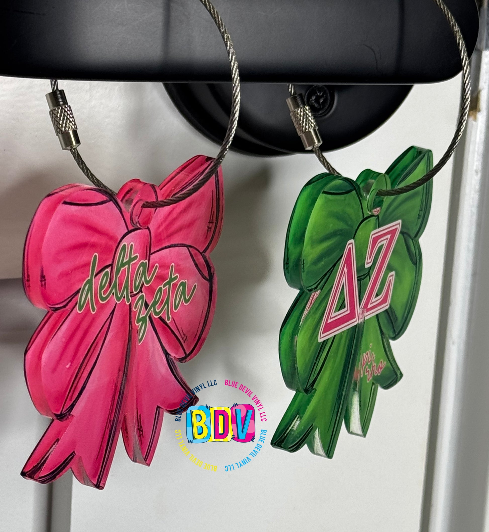 Delta Zeta Bow Bag Tags - Side View