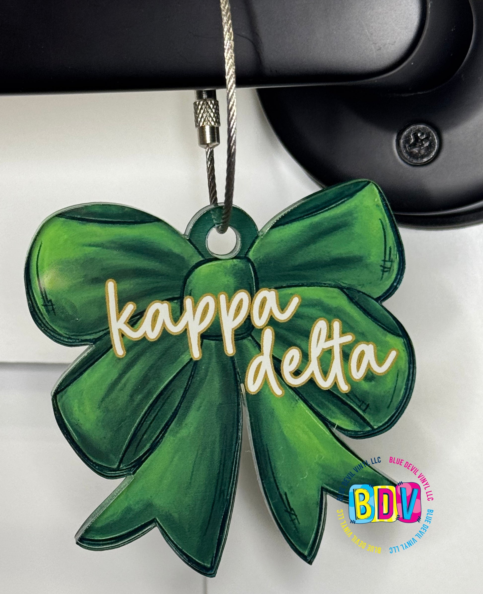 Kappa Delta Bow Bag Tag Green with White Fancy Font Lettering outlined in Gold